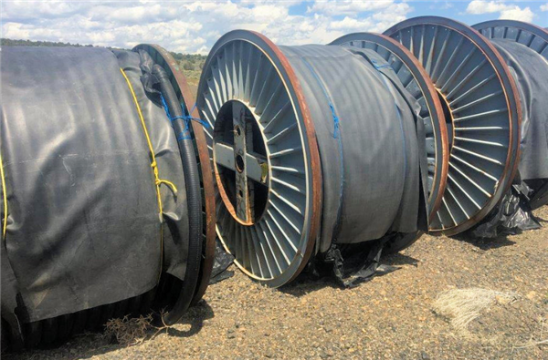Lot Of Unused Aetna 25 Kv, 3 Conductor Copper, Premium Design, #1 Awg Underground Power Cable, Approximately 5,315 Feet Total)